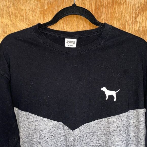 🍄 PINK Victoria’s Secret Campus Longsleeve Tee - Picture 5 of 9